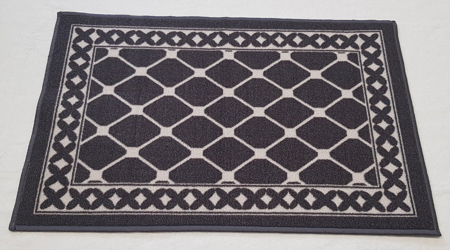 DM40 Ozzie Hall Runner Grey