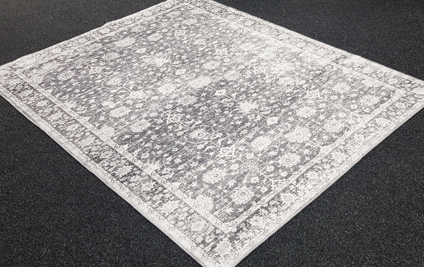 Echo 900 Grey Washable Rug