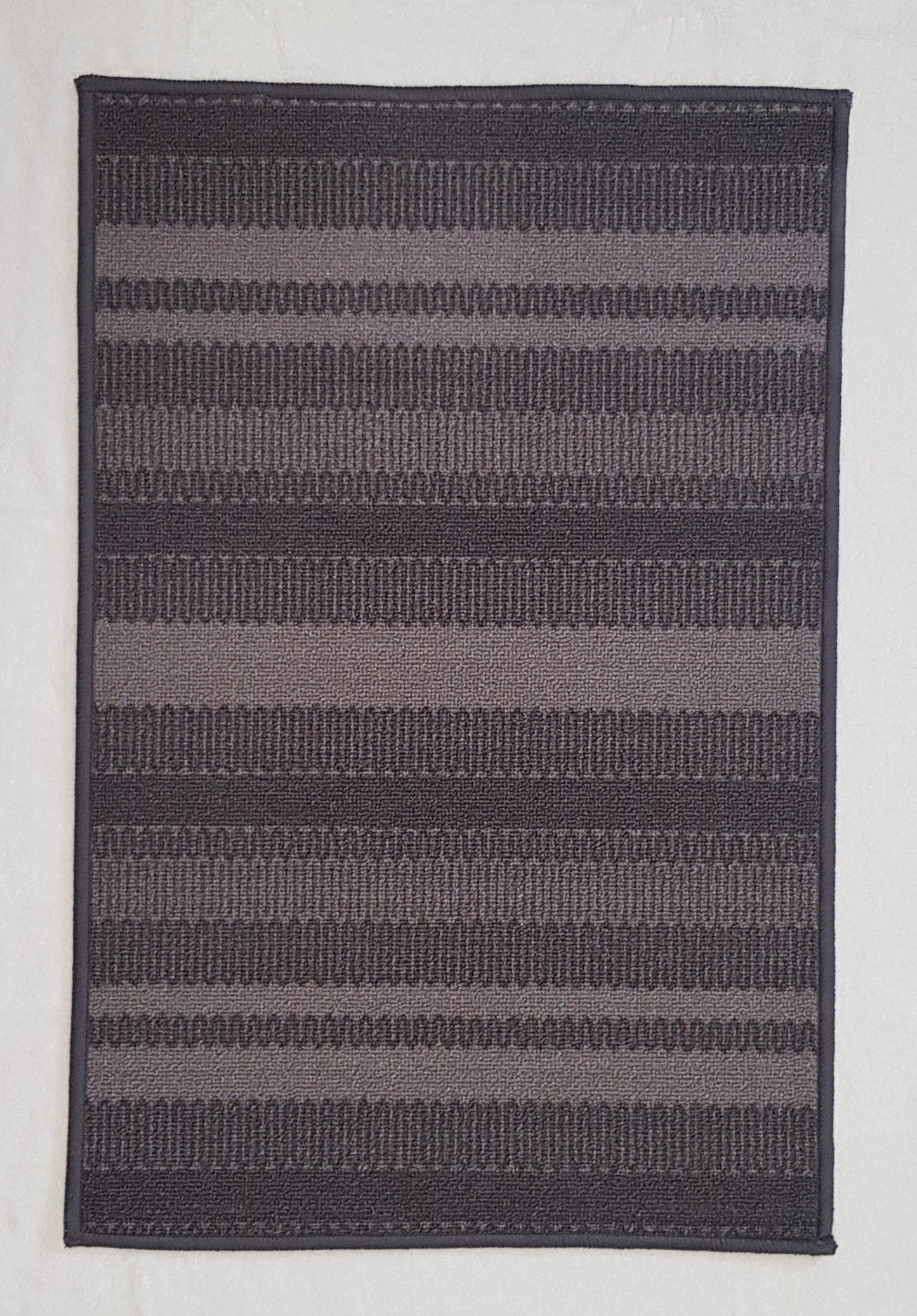 DM30 Ozzie Hall Runner Grey