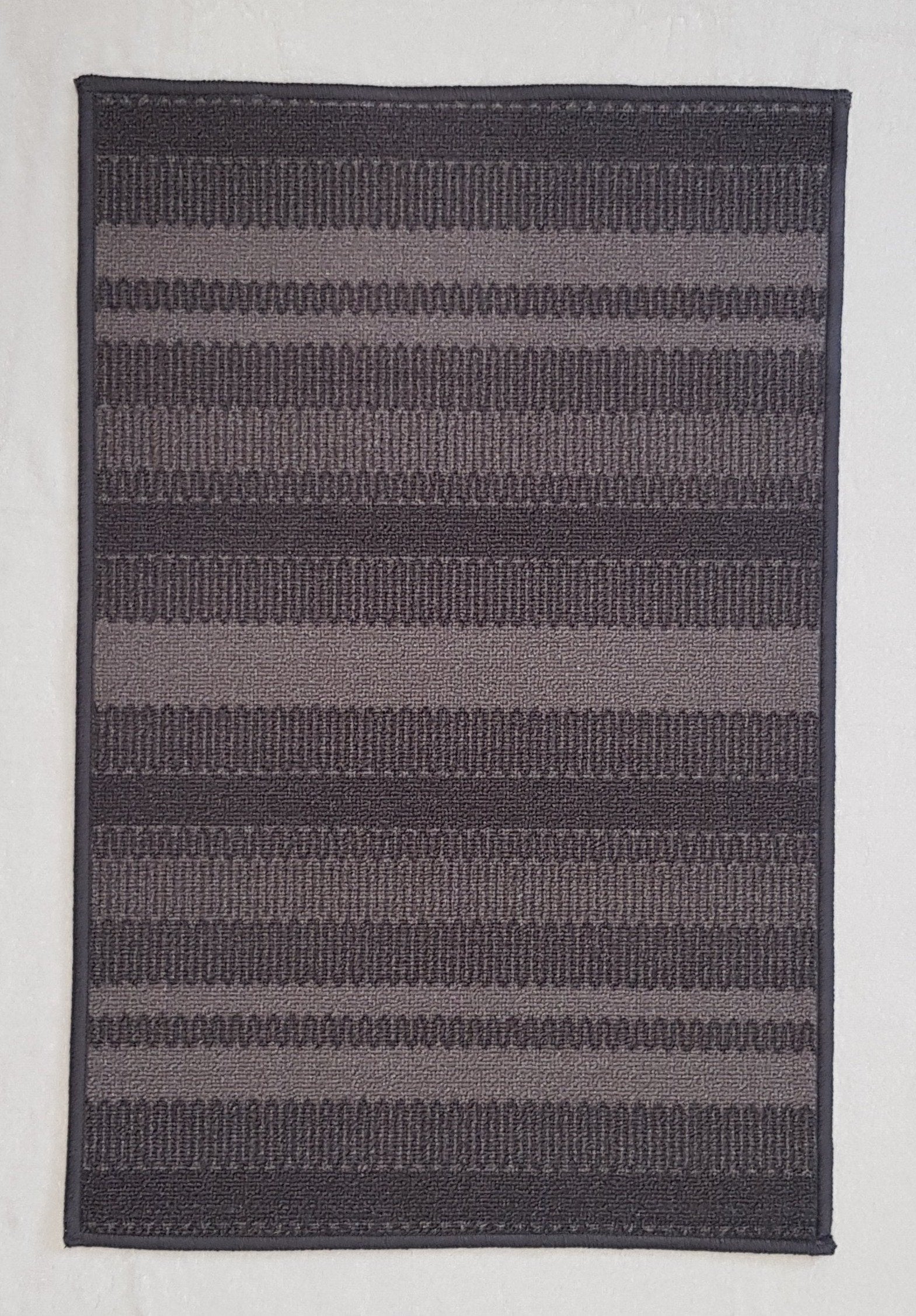 DM30 Ozzie Hall Runner Grey
