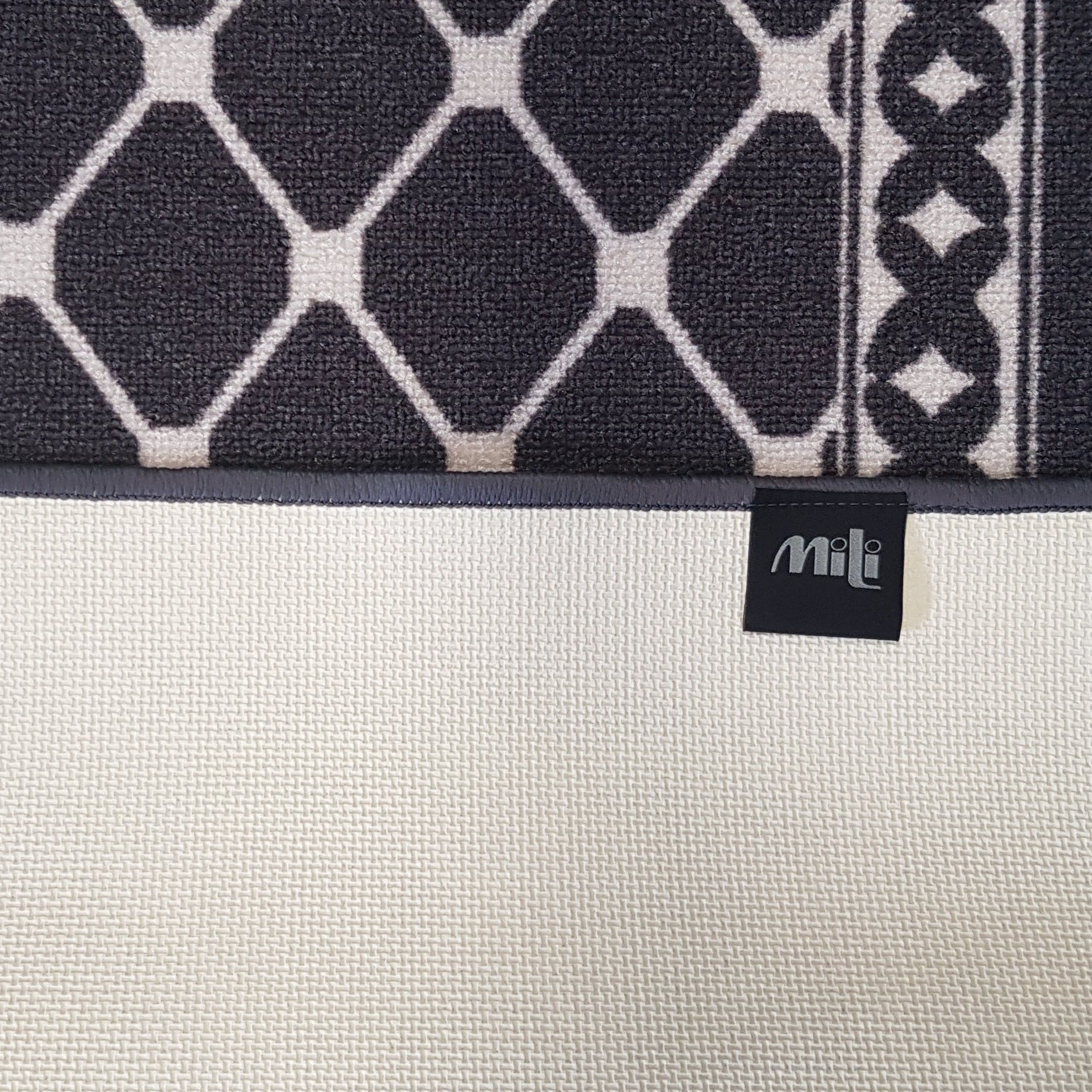 DM40 Ozzie Door Mat Grey